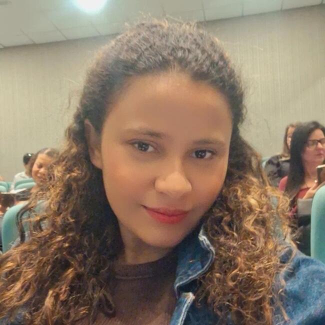 Babá em Ribeirão Preto: Ana julia