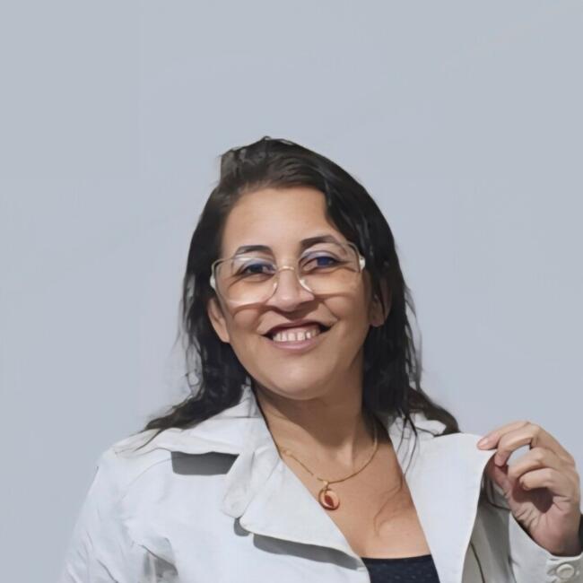 Babá em São José dos Campos: Tania