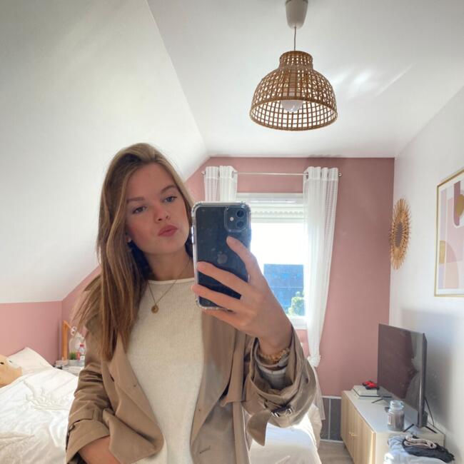 Babysitter in Tourville-sur-Odon: Lou-Annd