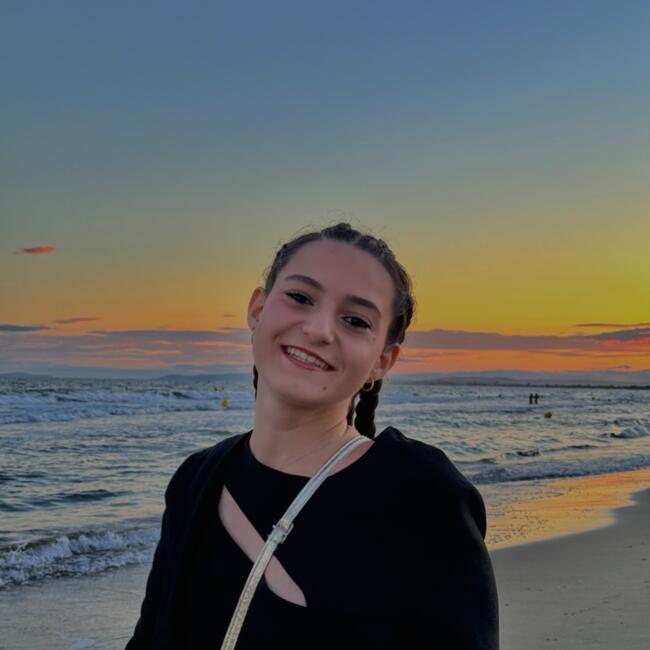 Baby-sitter in Saint-Genis-Laval: Garance