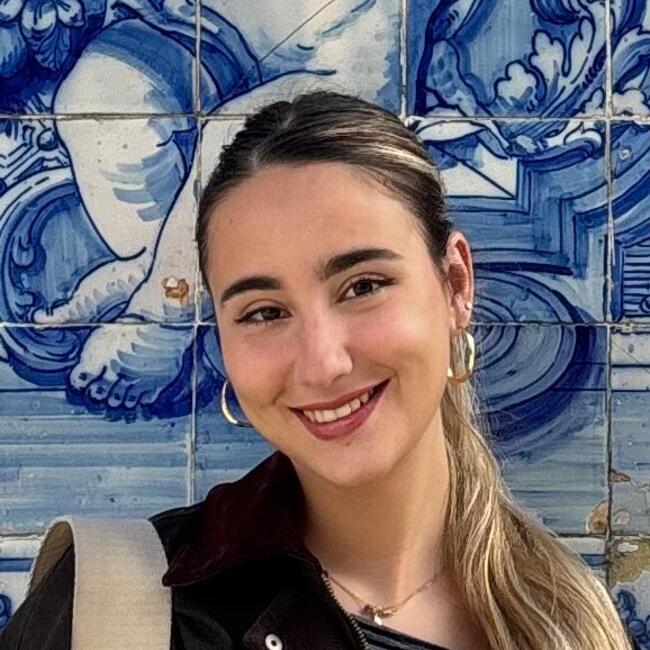 Babysitter in Alicante: Ana