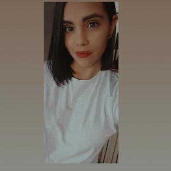 Niñera Bello: Mariana