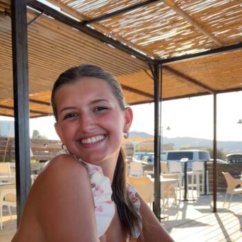 Babysitter in Lille: Caroline