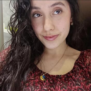 Babysitter in Burgos: Laura