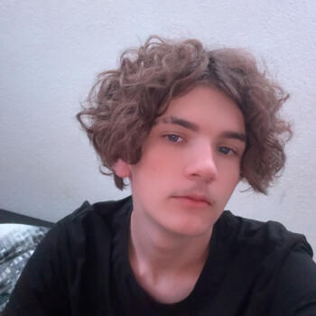 Babysitter in Le Vaud: Alex