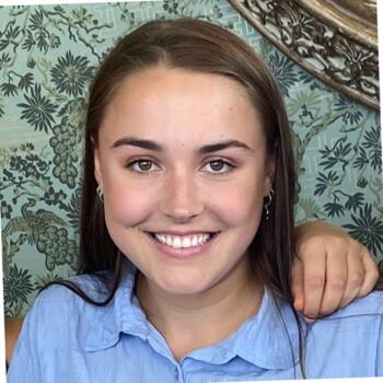 Babysitter in Wellington: Lucy