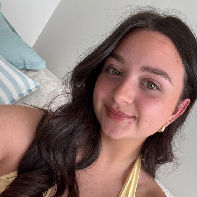 Babysitter in Melbourne: Kate