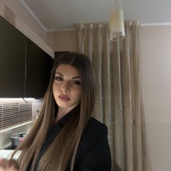 Babysitter a Ginosa: Mary