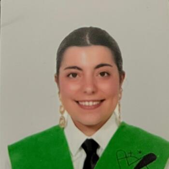 Canguro en Sevilla: Lucía