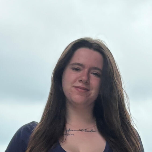 Babysitter in Birmingham: Amy