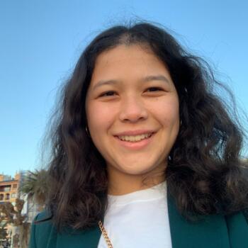 Babysitter in La Rochelle: Claire