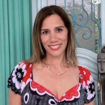 Babysitter Madrid: Rocio Hinojosa