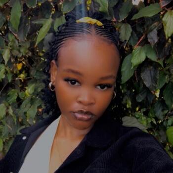 Babysitter in Mahikeng: Thandolwethu