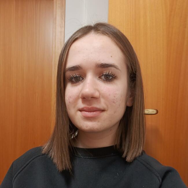 Babysitter in Mola di Bari: Angelica