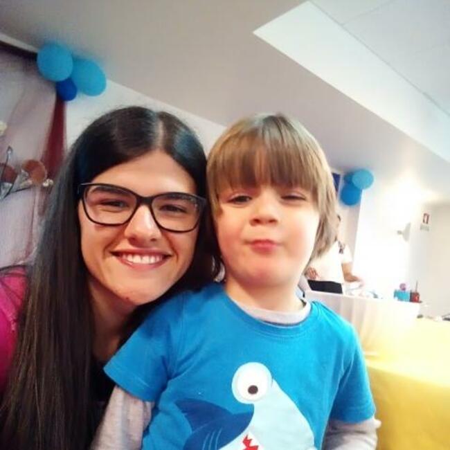 Lastenhoitaja Ponta Delgada: Sara Medeiros