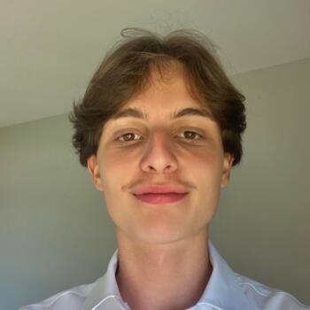 Babysitter in Levallois-Perret: Tom