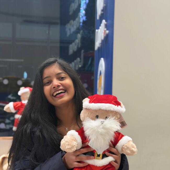 Babysitter in London: Suman