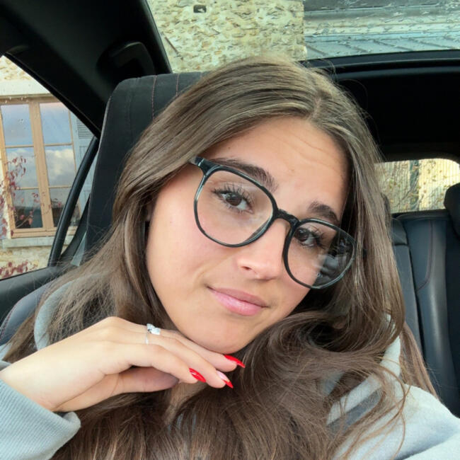 Babysitter in Goussainville (Centre-Val de Loire): Cloe