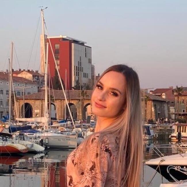 Varuška v Občina Ajdovščina: Naja