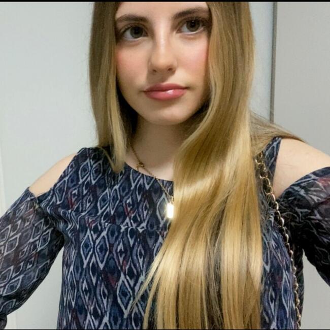 Babysitter in Mataró: Aroa