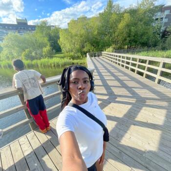 Baby-sitter in Edmonton: Jessica