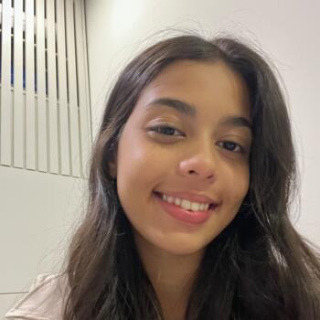 Babysitter in Guimarães: Rhauane