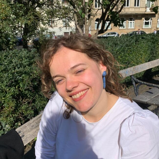 Babysitter in Leipzig: Emilia