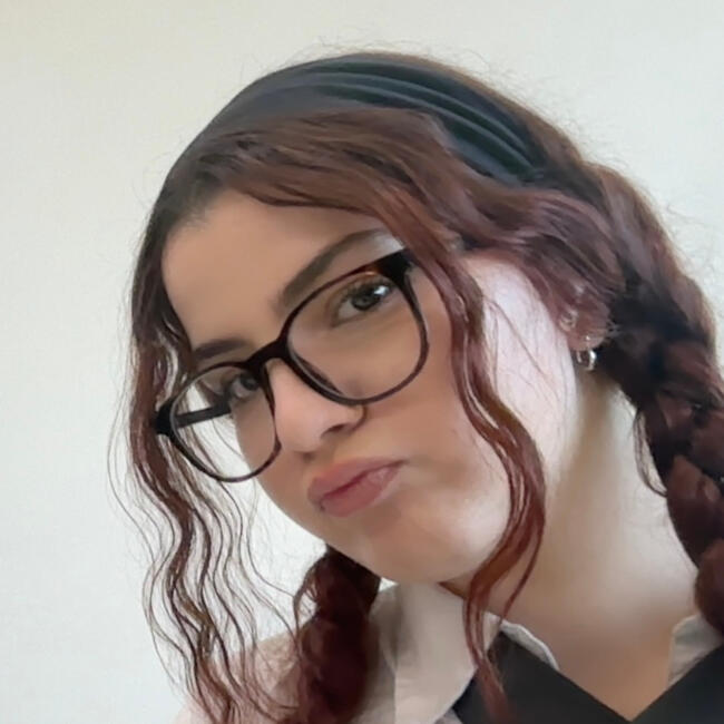 Babysitter in Abu Dhabi: Sara