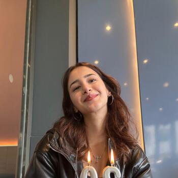 Babysitter in Beylikduzu: Helin