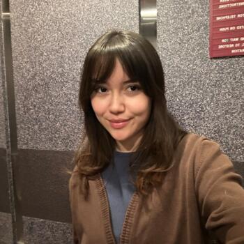 Babysitter in Nishikanagawa: Sabina