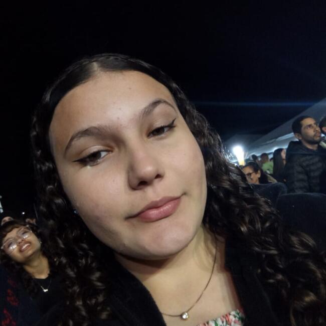 Babá em Miracatu: Raíssa vitória Alves da