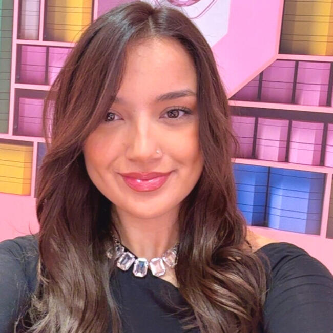 Babysitter in La Roche-sur-Foron: Elif