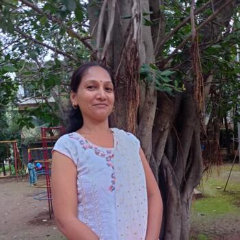 बेबीसिटर पुणे: Bhumika