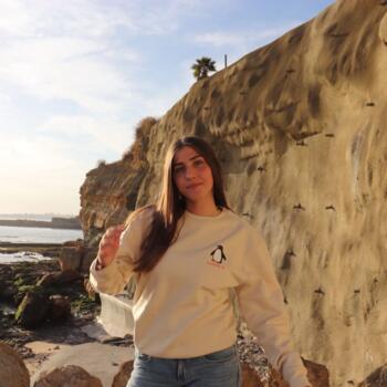 Babysitter in Oeiras: Maria