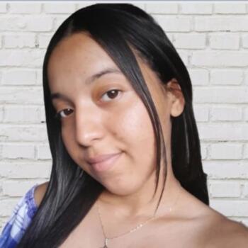 Babá em Santo Estêvão: Lety