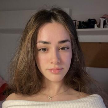 Babysitter in Madrid: Laura