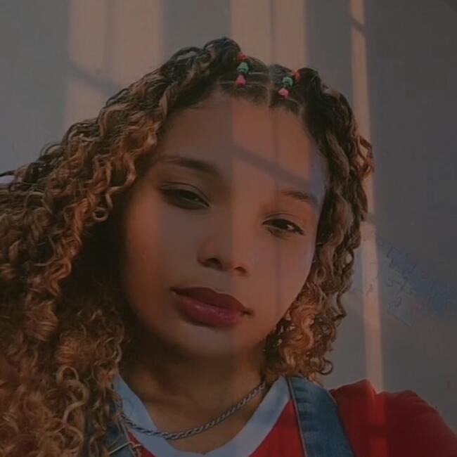 Babá em Macapá: Izabelly Silva