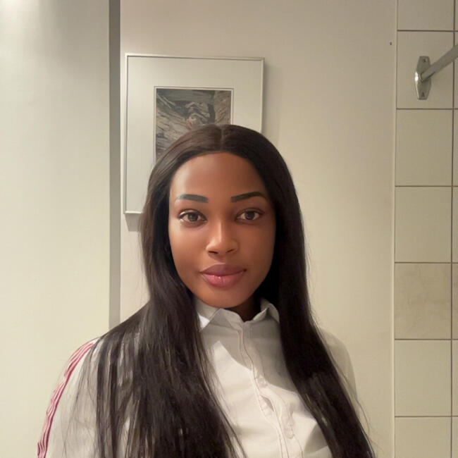 Babysitter in Montreal: Fatou
