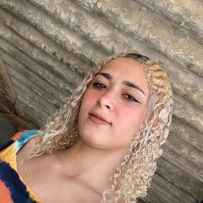 Babysitter in Santa Luzia: Iara