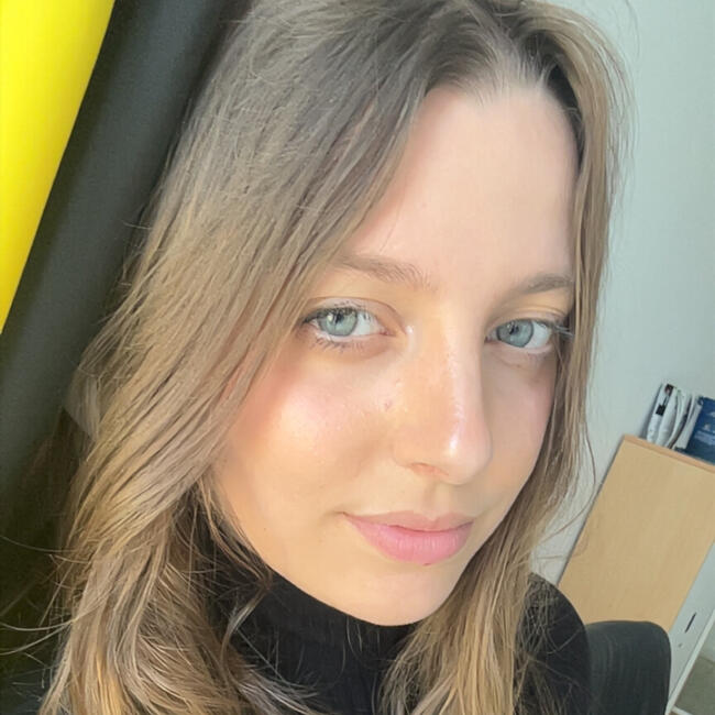 Babysitter in Hamme: Elena