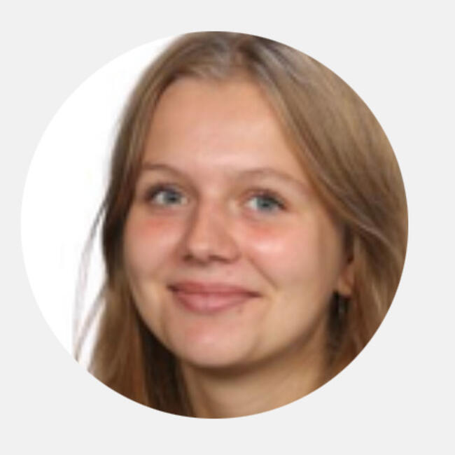 Babysitter in Mortsel: Elena