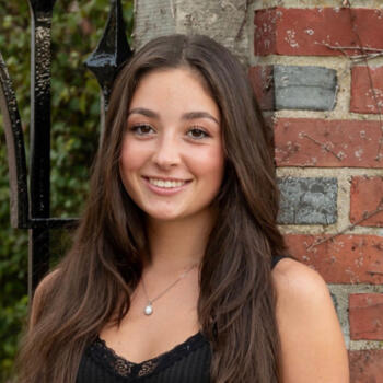 Babysitter in Delray Beach: Bella