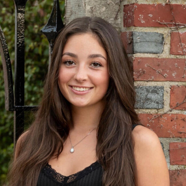 Babysitter in Delray Beach: Bella