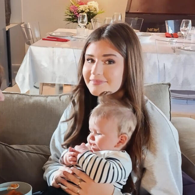 Babysitter in Paris: Pauline