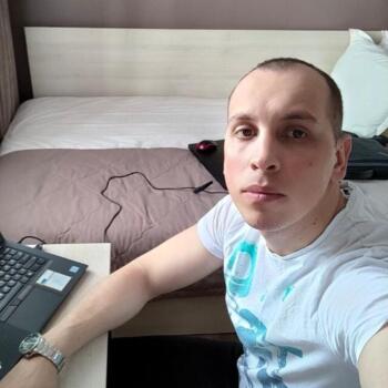 Babysitting job in Auckland: babysitting job Alexandr