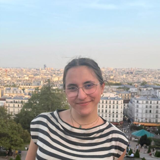 Babysitter in Nantes: Roxane