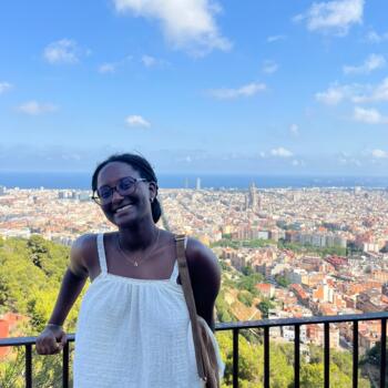 Babysitter in Lambersart: Julia