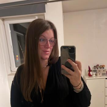 Babysitter in La Louvière: Kimberley