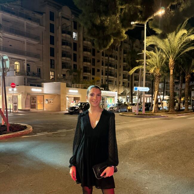 Babysitting job in Le Cannet: Lana