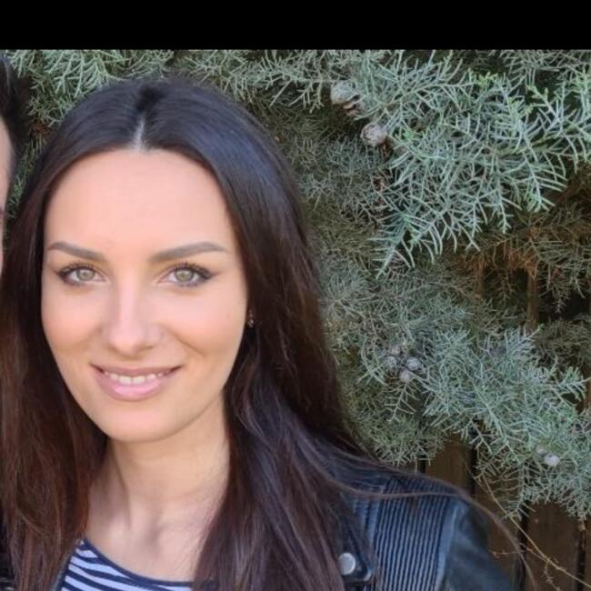 Job de babysitting în Agigea: Larisa